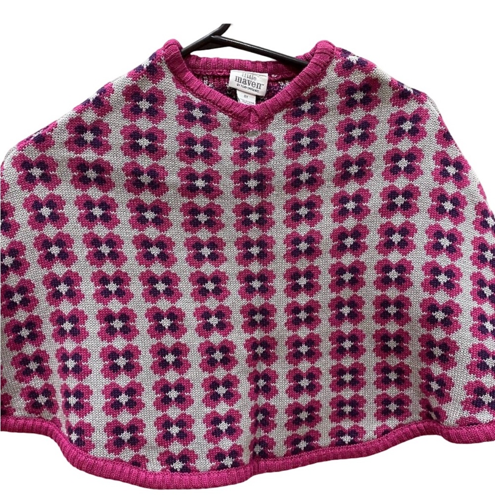 NWOT Little Maven by Tori Spelling Poncho